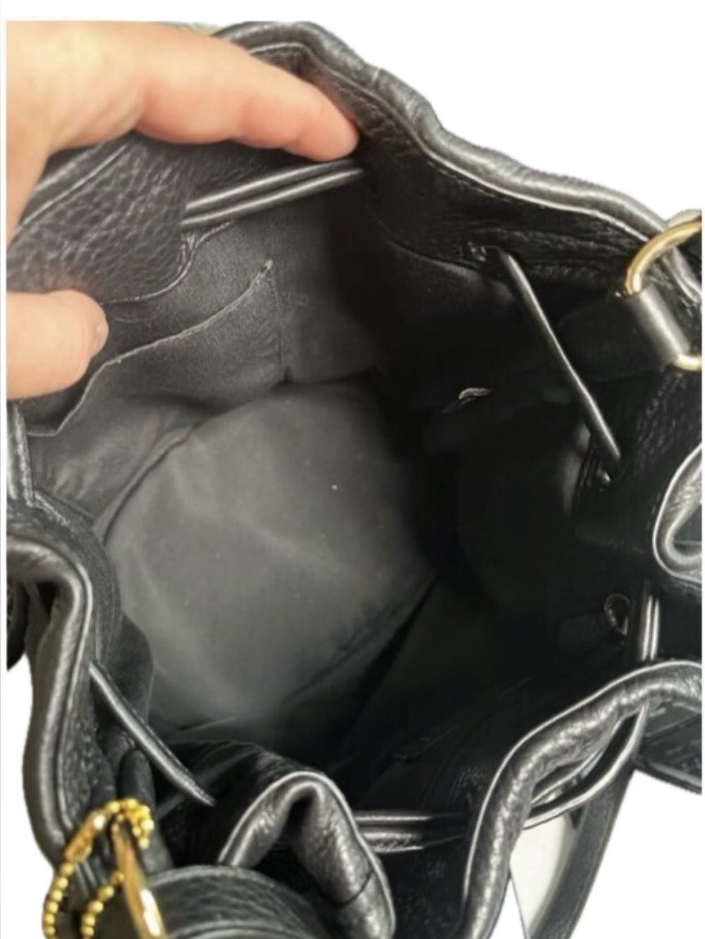 COACH Petal Tea Rose 22 Bucket Bag Black Pebble Leather - Like New 2017 (F11807) - Picture 9 of 15